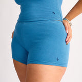 Stretch Shorts in Blueberry