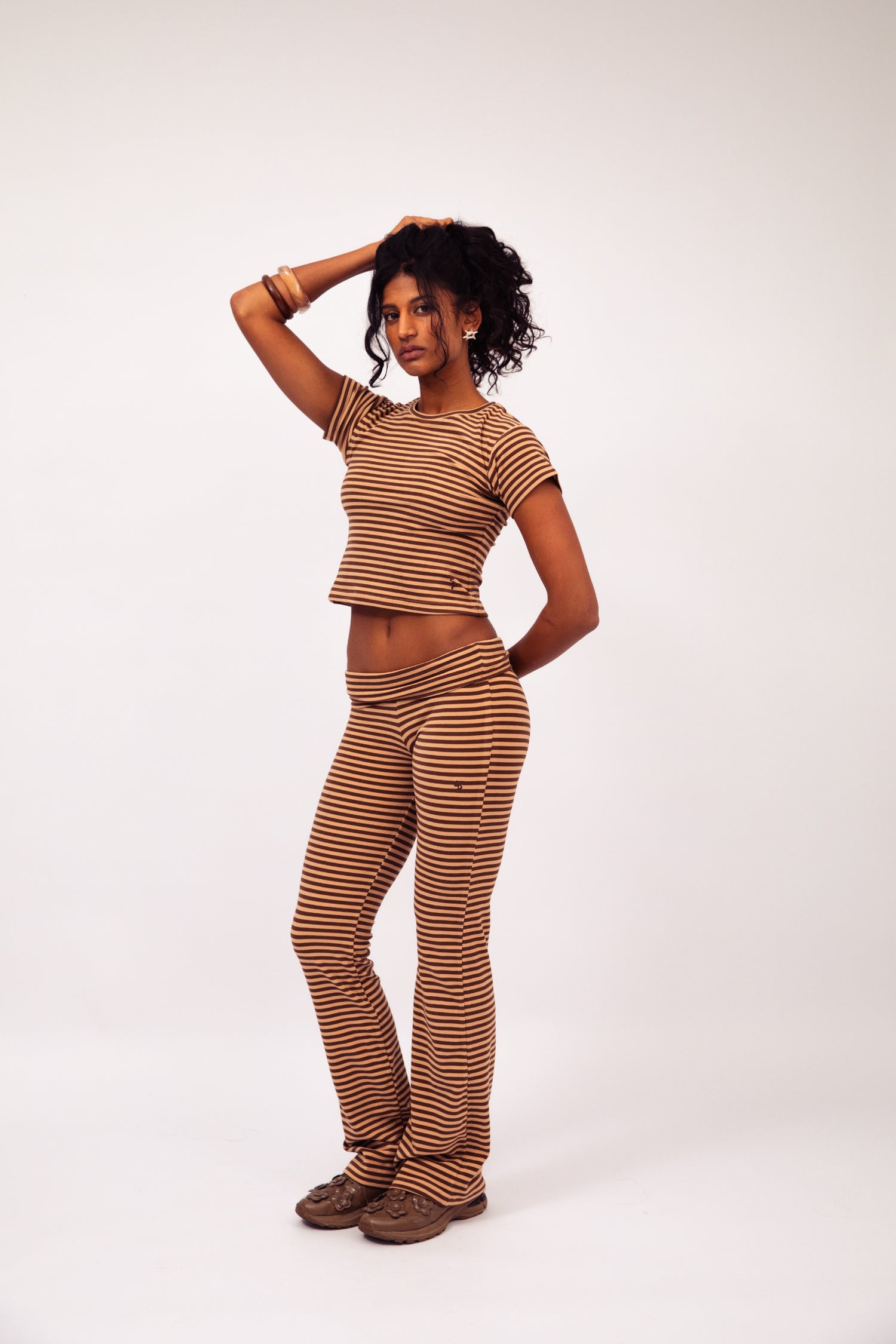 Stretch Flares in Mocha